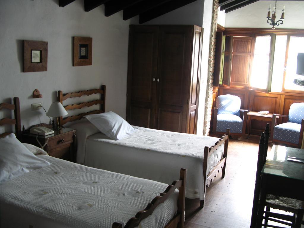 特里斯格兰达斯莫利诺酒店 利亚内斯 客房 照片